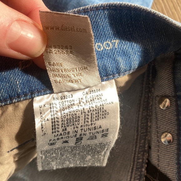 Livy Diesel straight leg jeans - Picture 6 of 6